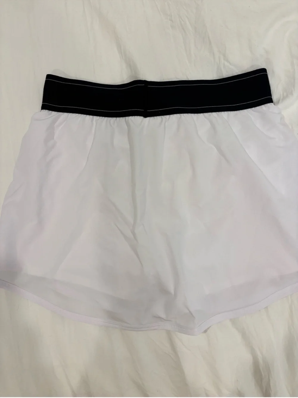 ALO Yoga White Skort with Black Elastic Waistband